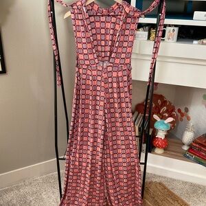 Chic Red and Blue Patterned Dress